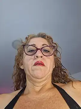 evelin hott online show from 20, 2, 2025