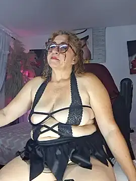 evelin hott online show from 28, 2, 2025