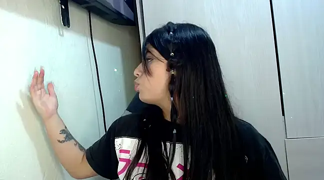 Snapshot of katery_wok11 chatting on 22, 2, 2025 katery wok11 online show from 22, 2, 2025