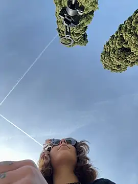 Mia Railey online show from 22, 2, 2026