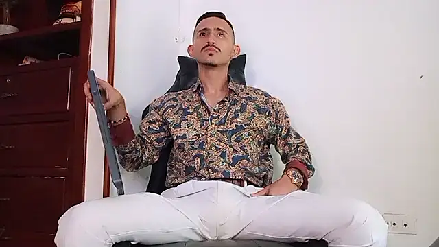 HomeAloneK online show from 25, 11, 2025