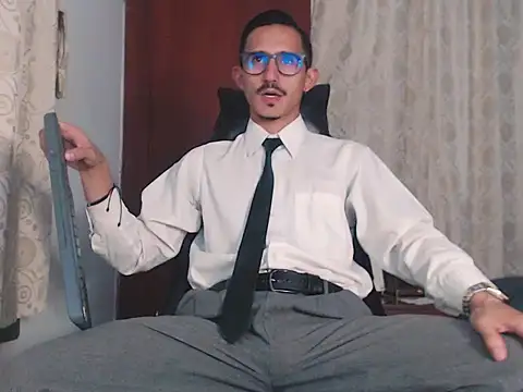 HomeAloneK online show from 21, 10, 2025