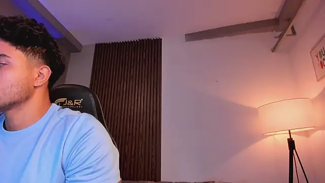 Snapshot of liam_collins21 chatting on 21, 5, 2026 liam collins21 online show from 21, 5, 2026