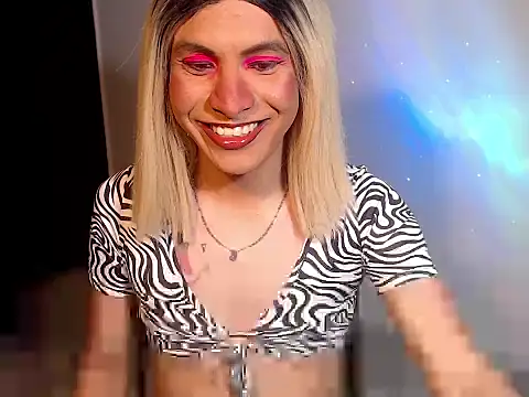 Snapshot of HugeDanex chatting on 18, 11, 2025 HugeDanex online show from 18, 11, 2025