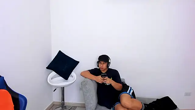 brutal sex room2 online show from 15, 3, 2026