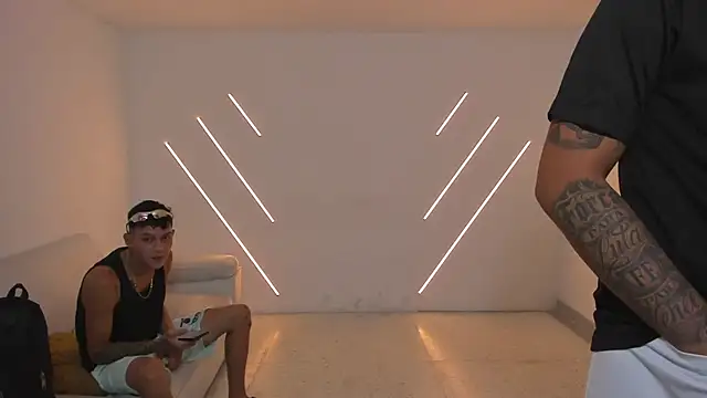 Snapshot of brutal_sex_room2 chatting on 24, 10, 2025 brutal sex room2 online show from 24, 10, 2025