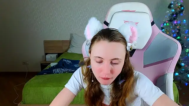 Cowell Adelina online show from 23, 12, 2025