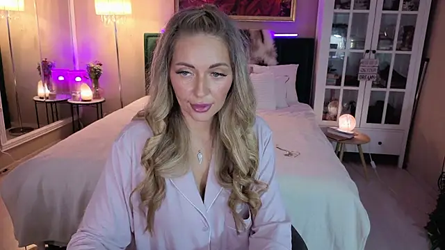 Snapshot of JoanneGG chatting on 7, 2, 2026 JoanneGG online show from 7, 2, 2026