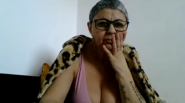 roseblak42 online show from 21, 2, 2025