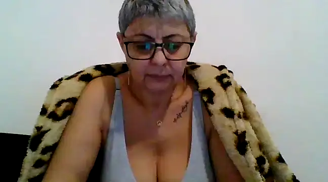 roseblak42 online show from 1, 3, 2025