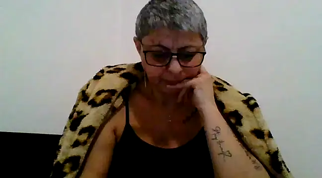 roseblak42 online show from 20, 2, 2025