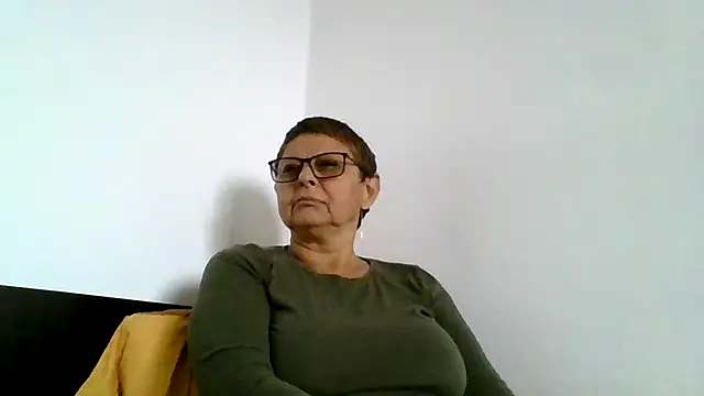 roseblak42 online show from 7, 10, 2025