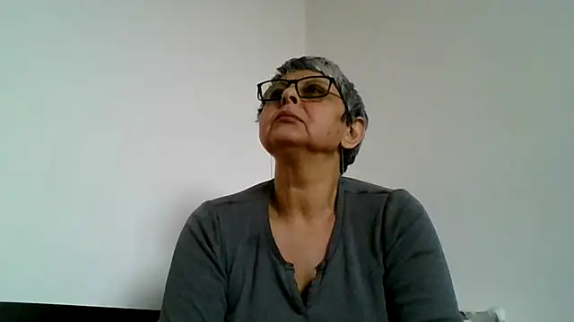 roseblak42 online show from 8, 2, 2026