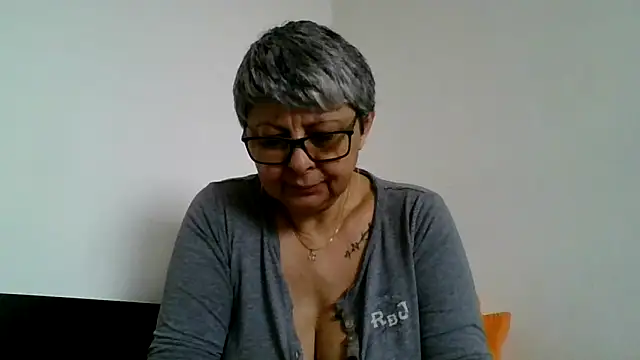 roseblak42 online show from 29, 3, 2026