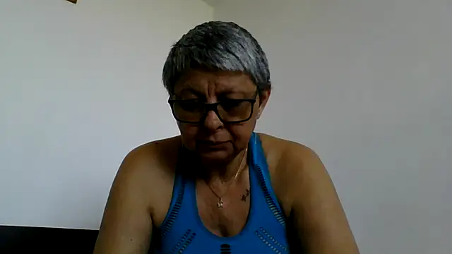 Snapshot of roseblak42 chatting on 28, 5, 2026 roseblak42 online show from 28, 5, 2026