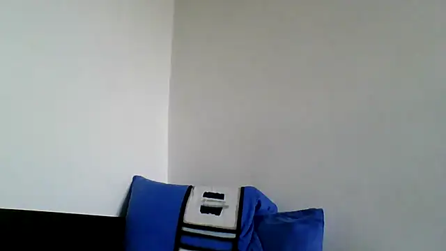 Snapshot of roseblak42 chatting on 11, 5, 2026 roseblak42 online show from 11, 5, 2026