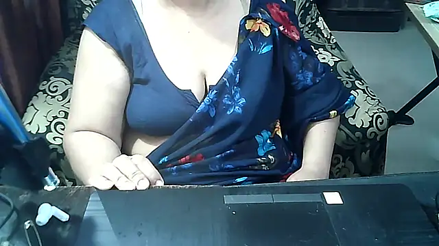 Snapshot of Punambhabisexy chatting on 25, 5, 2026 Punambhabisexy online show from 25, 5, 2026