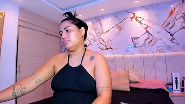 kiana cream online show from 2, 5, 2026