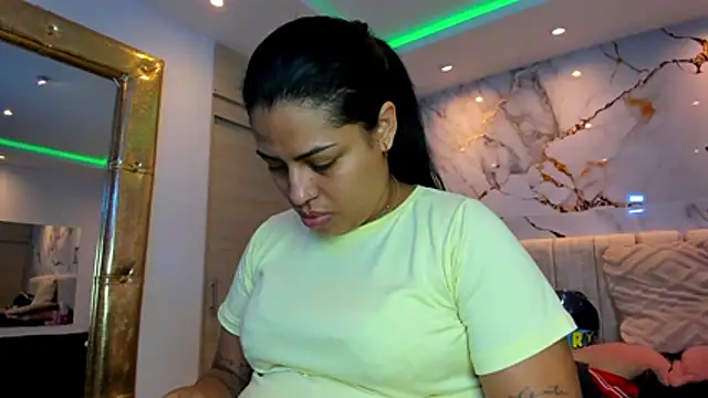 kiana cream online show from 11, 4, 2026