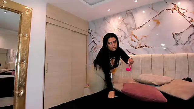 kiana cream online show from 30, 5, 2026
