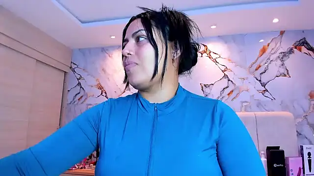 kiana cream online show from 22, 4, 2026