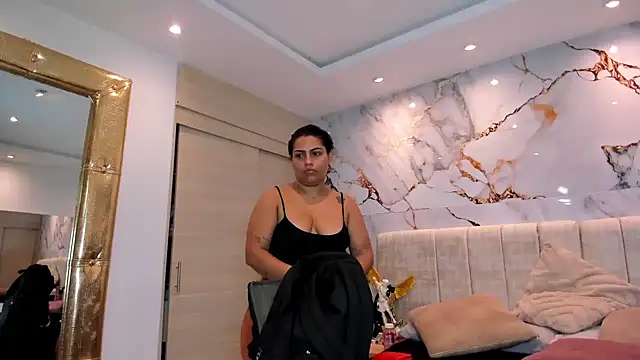 kiana cream online show from 28, 5, 2026