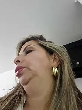  Abril-Office1 online show from 24, 2, 2025