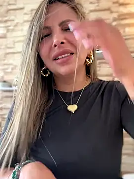  Abril-Office1 online show from 23, 10, 2025