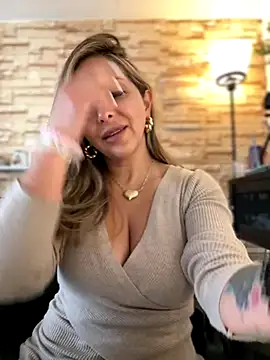  Abril-Office1 online show from 14, 10, 2025