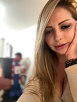  Abril-Office1 online show from 23, 9, 2025
