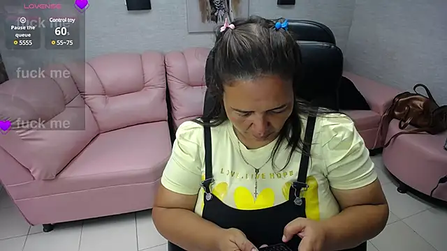 Penelope Nipples  online show from 8, 2, 2025