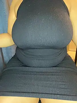 Snapshot of CARAMELGODDESSX23 chatting on 10, 9, 2025 CARAMELGODDESSX23 online show from 10, 9, 2025