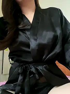 Ruby bear online show from 23, 10, 2025