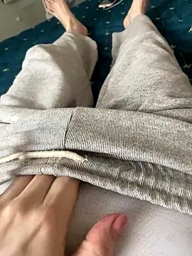 Ruby bear online show from 15, 1, 2026