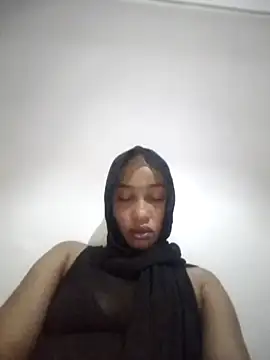 Snapshot of juicyalinah chatting on 14, 3, 2025 juicyalinah online show from 14, 3, 2025