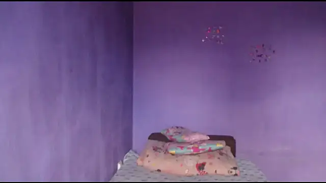 LovelyJulliette online show from 2, 3, 2025