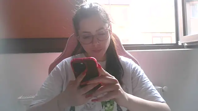 LovelyJulliette online show from 25, 5, 2026