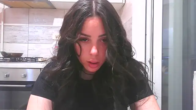 Snapshot of LovelyJulliette chatting on 24, 6, 2026 LovelyJulliette online show from 24, 6, 2026