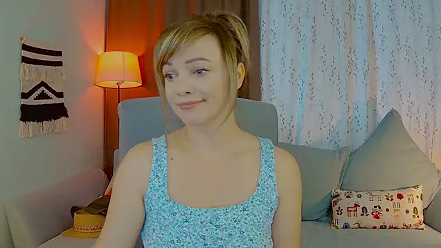 Snapshot of NandiSmile chatting on 25, 9, 2025 NandiSmile online show from 25, 9, 2025
