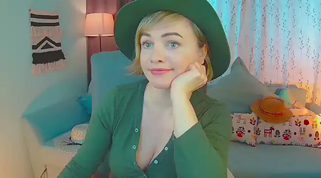 Snapshot of NandiSmile chatting on 18, 3, 2025 NandiSmile online show from 18, 3, 2025