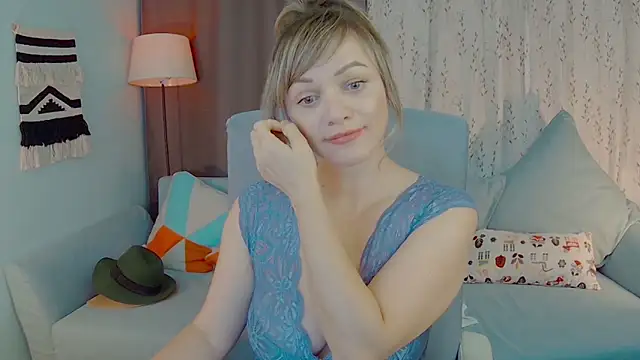 Snapshot of NandiSmile chatting on 19, 9, 2025 NandiSmile online show from 19, 9, 2025