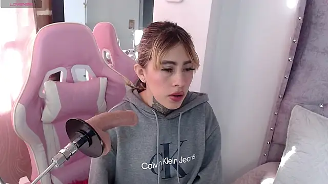 katty-candyy online show from 12, 6, 2026