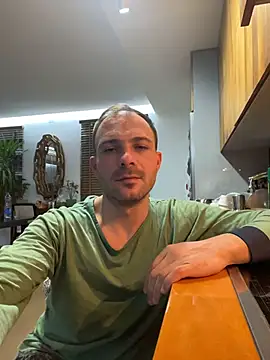 Adventurehotman online show from 4, 4, 2026