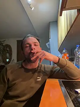 Adventurehotman online show from 28, 2, 2025