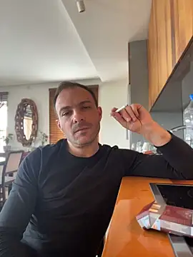 Adventurehotman online show from 13, 4, 2026