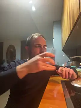 Adventurehotman online show from 14, 4, 2026