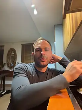 Adventurehotman online show from 10, 4, 2026