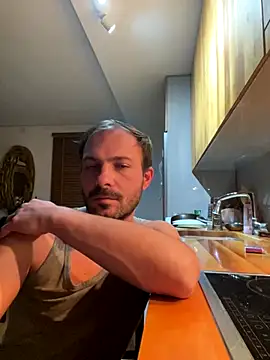 Adventurehotman online show from 4, 12, 2024