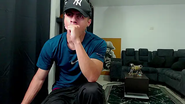 Stiven CL online show from 5, 11, 2025