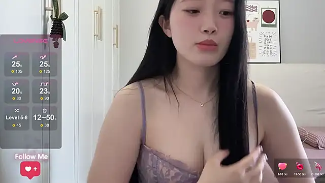 Snapshot of rose-u chatting on 5, 7, 2026 rose-u online show from 5, 7, 2026